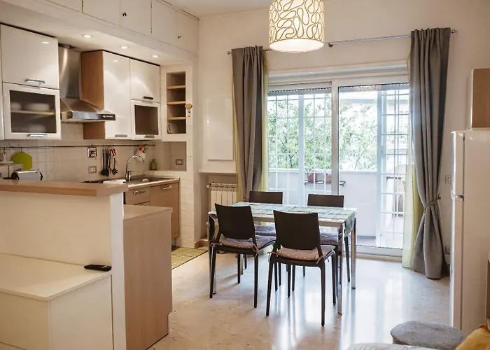 Quiet Studio With Balcony - 30 Min To Center - Airport Link - By Orpi Rent